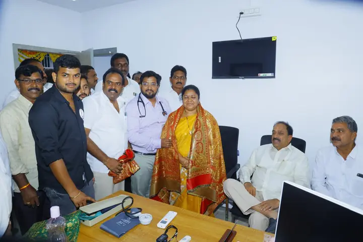 LVR Hospital team and guests during a hospital visit